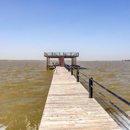 Cedar Creek Lakefront Vacation Rental With Pool Gun Barrel City Zewnętrze zdjęcie