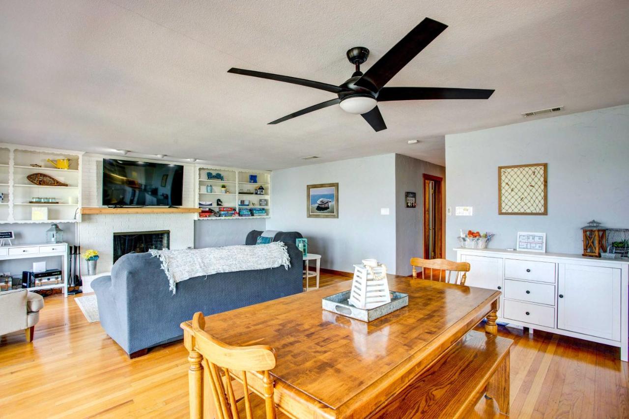 Cedar Creek Lakefront Vacation Rental With Pool Gun Barrel City Zewnętrze zdjęcie