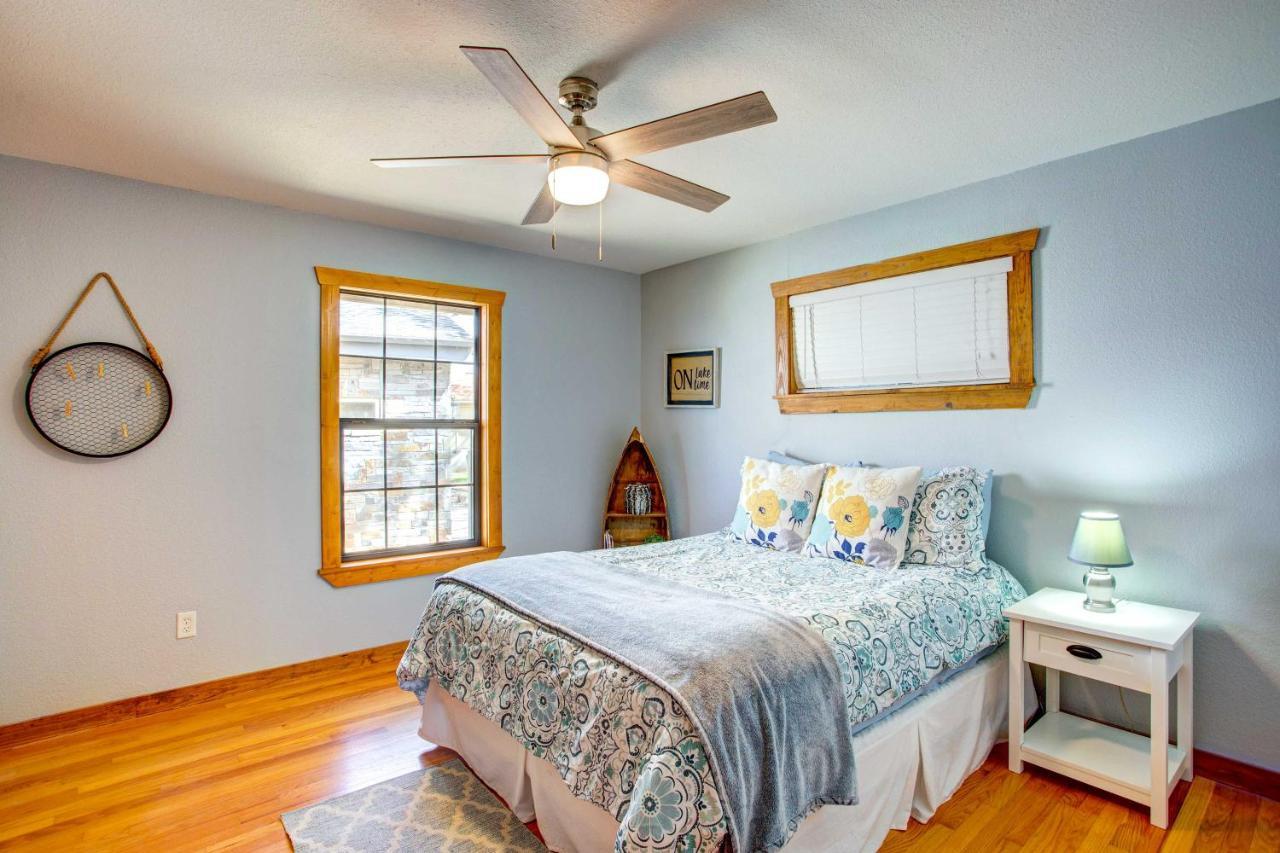 Cedar Creek Lakefront Vacation Rental With Pool Gun Barrel City Zewnętrze zdjęcie