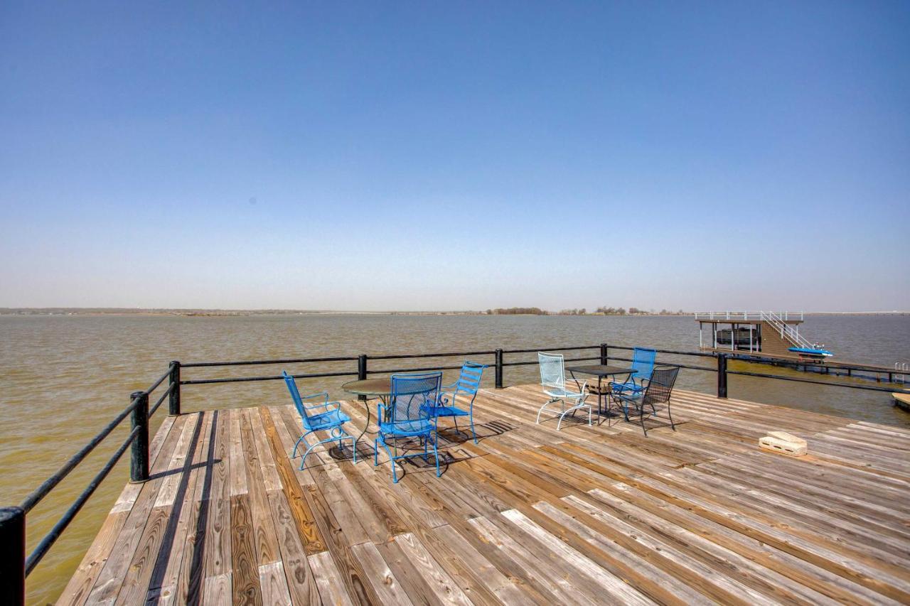 Cedar Creek Lakefront Vacation Rental With Pool Gun Barrel City Zewnętrze zdjęcie